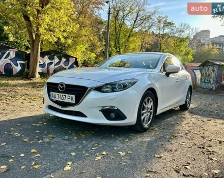 Белый Мазда 3, объемом двигателя 1.5 л и пробегом 164 тыс. км за 13000 $, фото 1 на Automoto.ua