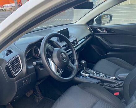Білий Мазда 3, об'ємом двигуна 2 л та пробігом 160 тис. км за 10000 $, фото 4 на Automoto.ua