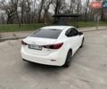 Белый Мазда 3, объемом двигателя 2 л и пробегом 142 тыс. км за 9000 $, фото 3 на Automoto.ua