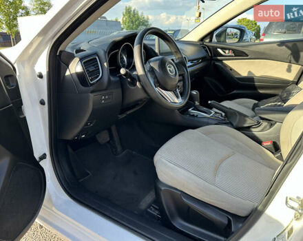 Білий Мазда 3, об'ємом двигуна 2 л та пробігом 156 тис. км за 10799 $, фото 14 на Automoto.ua