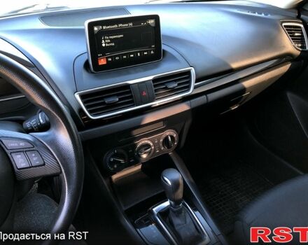 Белый Мазда 3, объемом двигателя 2 л и пробегом 139 тыс. км за 11000 $, фото 10 на Automoto.ua
