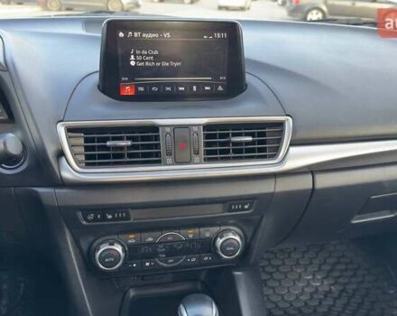 Білий Мазда 3, об'ємом двигуна 1.5 л та пробігом 144 тис. км за 13500 $, фото 10 на Automoto.ua