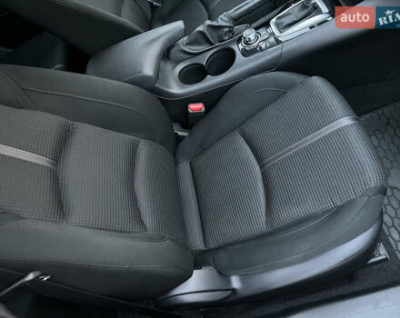 Белый Мазда 3, объемом двигателя 1.5 л и пробегом 144 тыс. км за 14500 $, фото 36 на Automoto.ua