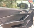 Белый Мазда 3, объемом двигателя 2 л и пробегом 184 тыс. км за 10800 $, фото 6 на Automoto.ua