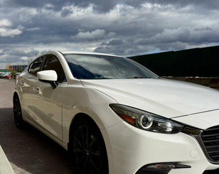 Белый Мазда 3, объемом двигателя 2 л и пробегом 193 тыс. км за 13500 $, фото 1 на Automoto.ua