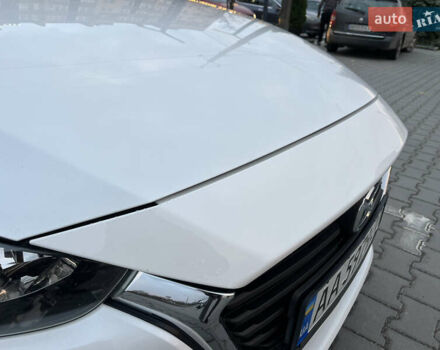 Белый Мазда 3, объемом двигателя 1.5 л и пробегом 144 тыс. км за 14500 $, фото 43 на Automoto.ua