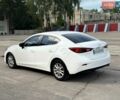 Білий Мазда 3, об'ємом двигуна 1.5 л та пробігом 103 тис. км за 9000 $, фото 6 на Automoto.ua