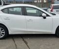 Белый Мазда 3, объемом двигателя 2 л и пробегом 130 тыс. км за 9900 $, фото 5 на Automoto.ua