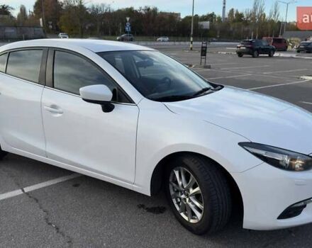 Білий Мазда 3, об'ємом двигуна 1.5 л та пробігом 144 тис. км за 13500 $, фото 3 на Automoto.ua