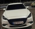 Белый Мазда 3, объемом двигателя 1.5 л и пробегом 160 тыс. км за 14000 $, фото 2 на Automoto.ua