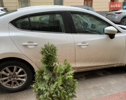 Білий Мазда 3, об'ємом двигуна 2 л та пробігом 97 тис. км за 11499 $, фото 4 на Automoto.ua