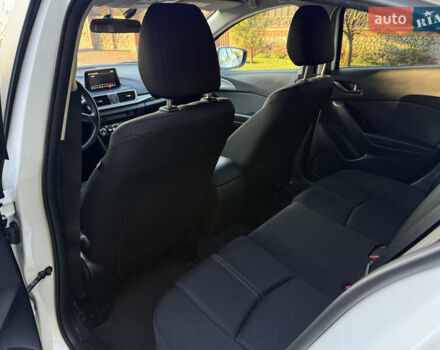 Білий Мазда 3, об'ємом двигуна 1.5 л та пробігом 96 тис. км за 15500 $, фото 13 на Automoto.ua