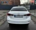 Білий Мазда 3, об'ємом двигуна 2 л та пробігом 197 тис. км за 9999 $, фото 10 на Automoto.ua