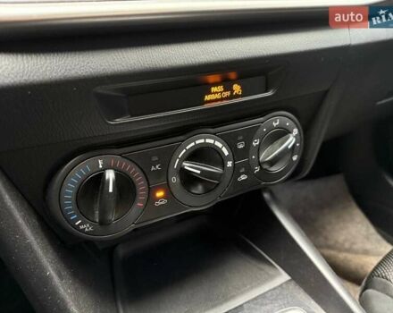 Білий Мазда 3, об'ємом двигуна 2 л та пробігом 90 тис. км за 14490 $, фото 15 на Automoto.ua