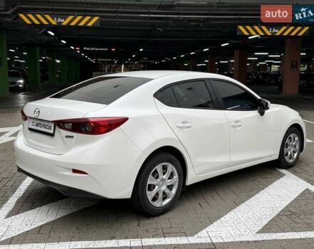 Білий Мазда 3, об'ємом двигуна 2 л та пробігом 90 тис. км за 14490 $, фото 5 на Automoto.ua