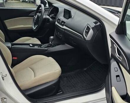 Белый Мазда 3, объемом двигателя 2 л и пробегом 130 тыс. км за 9900 $, фото 10 на Automoto.ua