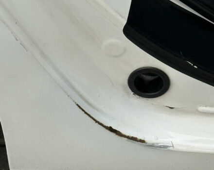 Белый Мазда 3, объемом двигателя 2 л и пробегом 173 тыс. км за 10500 $, фото 10 на Automoto.ua