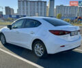 Белый Мазда 3, объемом двигателя 2 л и пробегом 89 тыс. км за 12990 $, фото 3 на Automoto.ua