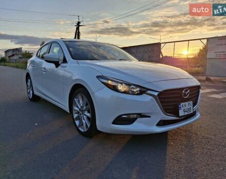 Белый Мазда 3, объемом двигателя 2 л и пробегом 193 тыс. км за 12800 $, фото 1 на Automoto.ua