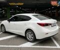 Білий Мазда 3, об'ємом двигуна 2 л та пробігом 90 тис. км за 14490 $, фото 3 на Automoto.ua