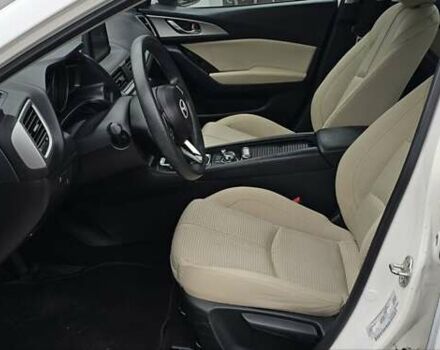 Белый Мазда 3, объемом двигателя 2 л и пробегом 130 тыс. км за 9900 $, фото 12 на Automoto.ua