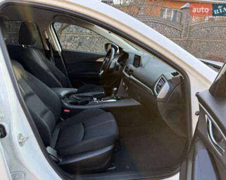 Білий Мазда 3, об'ємом двигуна 1.5 л та пробігом 96 тис. км за 15500 $, фото 20 на Automoto.ua