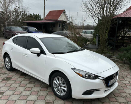 Белый Мазда 3, объемом двигателя 2 л и пробегом 107 тыс. км за 9500 $, фото 2 на Automoto.ua