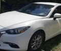 Белый Мазда 3, объемом двигателя 2 л и пробегом 170 тыс. км за 10000 $, фото 4 на Automoto.ua