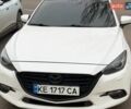 Белый Мазда 3, объемом двигателя 1.5 л и пробегом 168 тыс. км за 14000 $, фото 1 на Automoto.ua