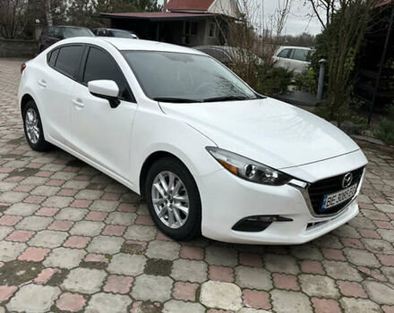 Белый Мазда 3, объемом двигателя 2 л и пробегом 107 тыс. км за 9500 $, фото 6 на Automoto.ua