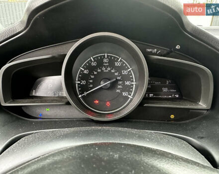 Белый Мазда 3, объемом двигателя 2 л и пробегом 196 тыс. км за 11000 $, фото 30 на Automoto.ua