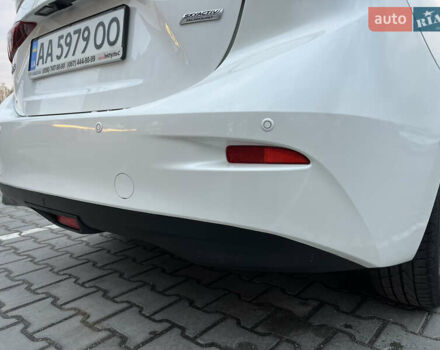 Белый Мазда 3, объемом двигателя 1.5 л и пробегом 144 тыс. км за 14500 $, фото 28 на Automoto.ua