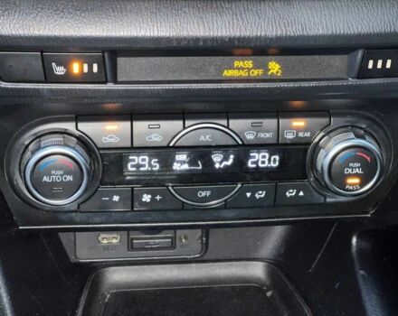 Белый Мазда 3, объемом двигателя 2 л и пробегом 196 тыс. км за 10990 $, фото 13 на Automoto.ua