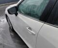 Белый Мазда 3, объемом двигателя 2 л и пробегом 174 тыс. км за 12100 $, фото 5 на Automoto.ua