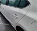 Белый Мазда 3, объемом двигателя 2 л и пробегом 174 тыс. км за 12100 $, фото 6 на Automoto.ua