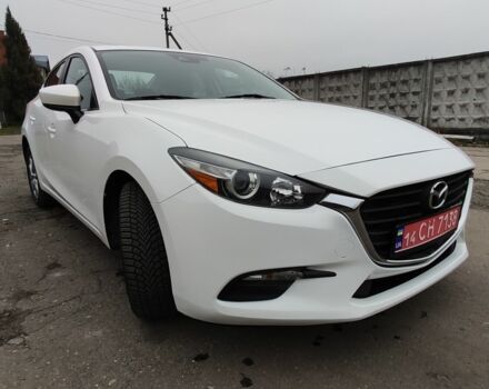 Белый Мазда 3, объемом двигателя 2 л и пробегом 202 тыс. км за 11800 $, фото 1 на Automoto.ua
