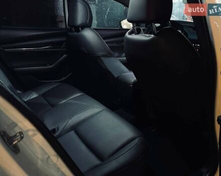 Білий Мазда 3, об'ємом двигуна 2.5 л та пробігом 154 тис. км за 14500 $, фото 10 на Automoto.ua