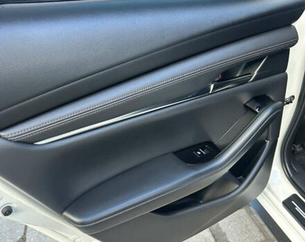 Белый Мазда 3, объемом двигателя 2.49 л и пробегом 152 тыс. км за 17800 $, фото 16 на Automoto.ua