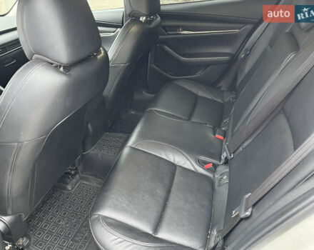 Белый Мазда 3, объемом двигателя 2.49 л и пробегом 75 тыс. км за 16000 $, фото 9 на Automoto.ua