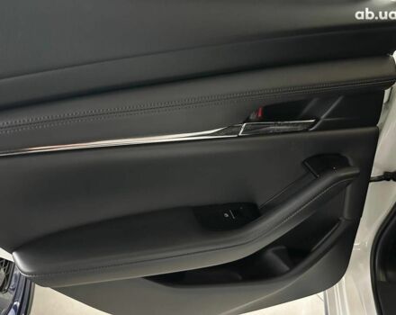 Белый Мазда 3, объемом двигателя 2.5 л и пробегом 57 тыс. км за 16440 $, фото 12 на Automoto.ua