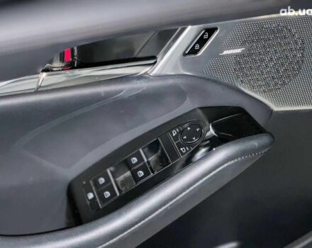 Белый Мазда 3, объемом двигателя 2.5 л и пробегом 57 тыс. км за 16440 $, фото 15 на Automoto.ua