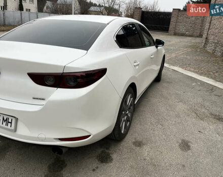 Белый Мазда 3, объемом двигателя 2.49 л и пробегом 75 тыс. км за 16000 $, фото 3 на Automoto.ua