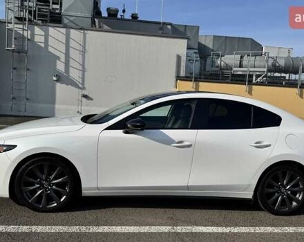 Белый Мазда 3, объемом двигателя 2.49 л и пробегом 65 тыс. км за 17999 $, фото 3 на Automoto.ua