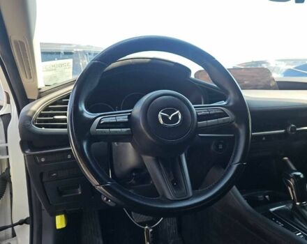 Белый Мазда 3, объемом двигателя 0 л и пробегом 39 тыс. км за 13500 $, фото 7 на Automoto.ua