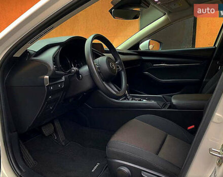 Білий Мазда 3, об'ємом двигуна 2.5 л та пробігом 43 тис. км за 16400 $, фото 8 на Automoto.ua