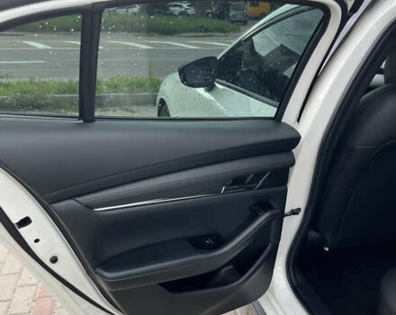 Білий Мазда 3, об'ємом двигуна 2.49 л та пробігом 24 тис. км за 22500 $, фото 16 на Automoto.ua