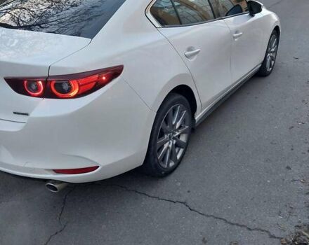 Белый Мазда 3, объемом двигателя 2.49 л и пробегом 18 тыс. км за 17800 $, фото 1 на Automoto.ua