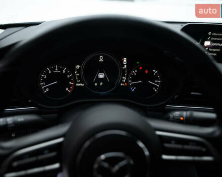 Білий Мазда 3, об'ємом двигуна 2.5 л та пробігом 106 тис. км за 16899 $, фото 13 на Automoto.ua