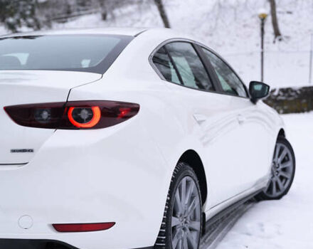 Білий Мазда 3, об'ємом двигуна 2.5 л та пробігом 106 тис. км за 16899 $, фото 8 на Automoto.ua