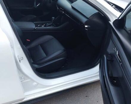 Белый Мазда 3, объемом двигателя 2.49 л и пробегом 18 тыс. км за 17800 $, фото 7 на Automoto.ua